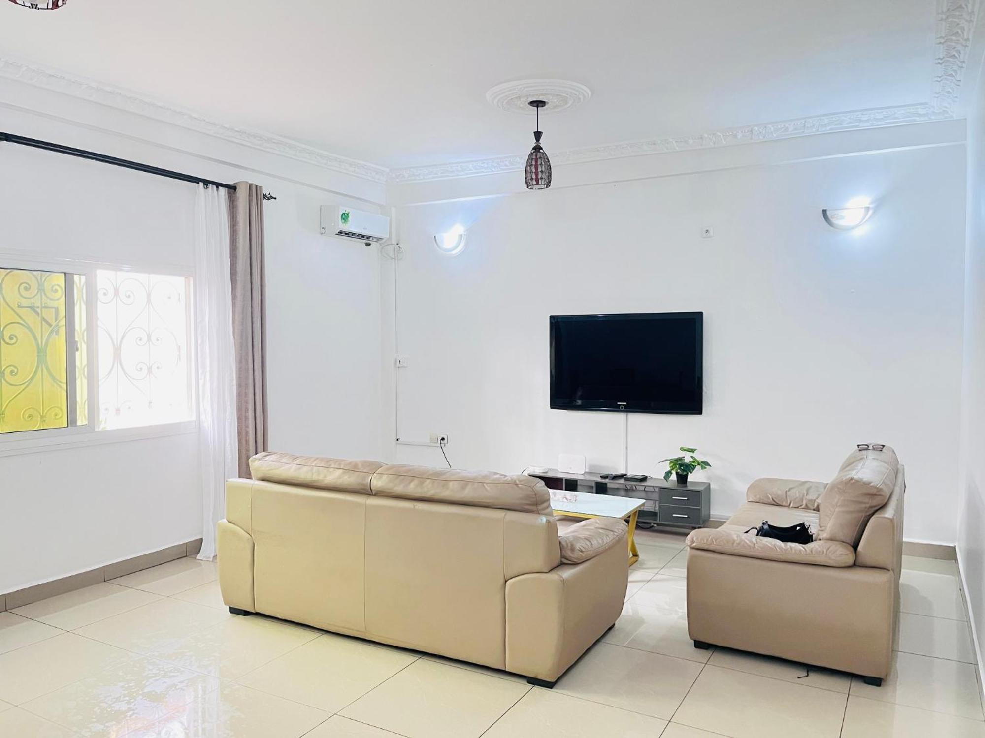 Appartements Modernes, Wifi, Tv - Yaounde, Omnisports Exteriér fotografie
