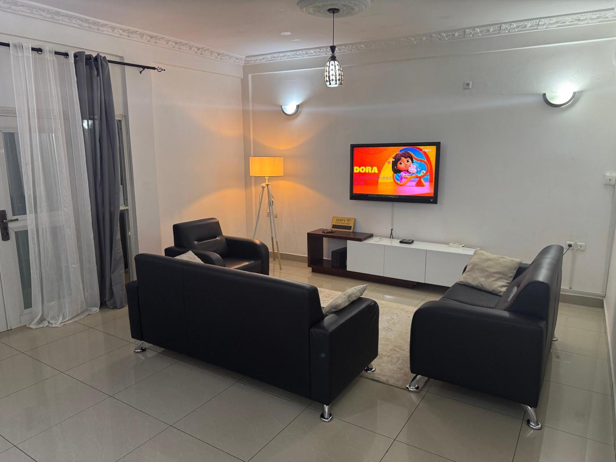 Appartements Modernes, Wifi, Tv - Yaounde, Omnisports Exteriér fotografie
