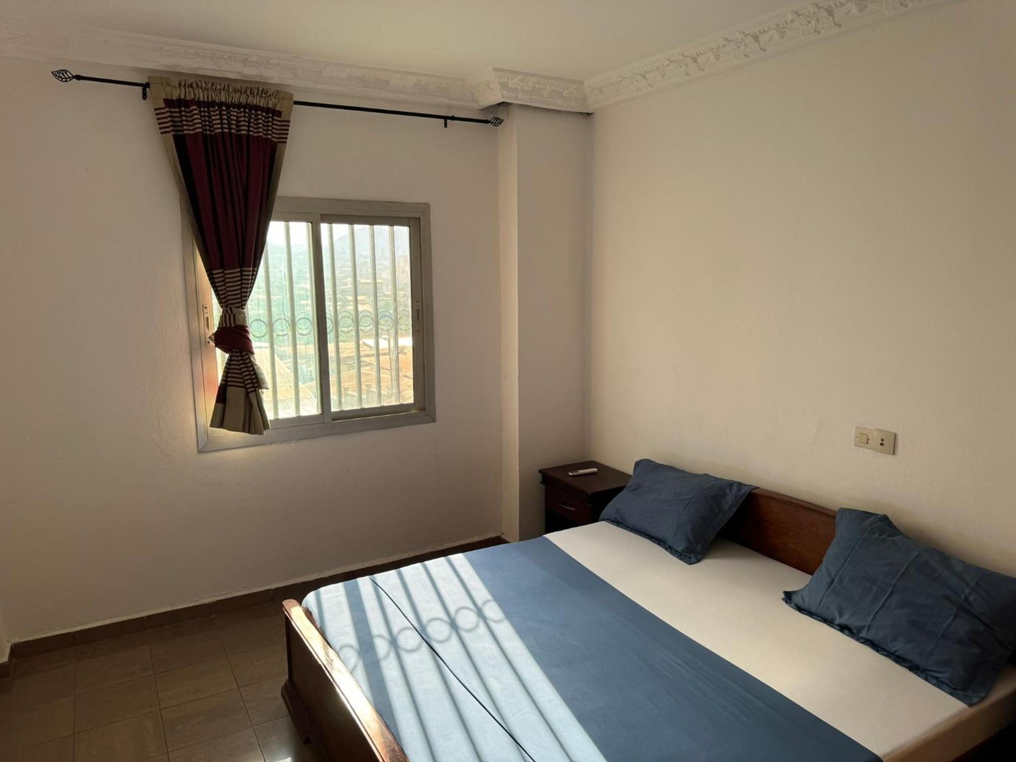 Appartements Modernes, Wifi, Tv - Yaounde, Omnisports Exteriér fotografie